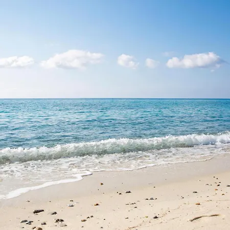 Appartement Awesome In Briatico With House Sea View